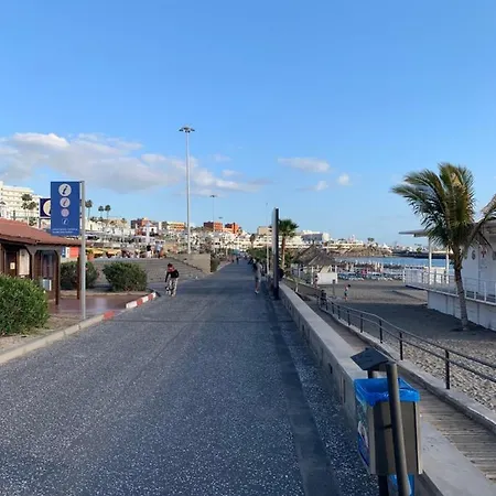 Orlando Tenerife أذيخي